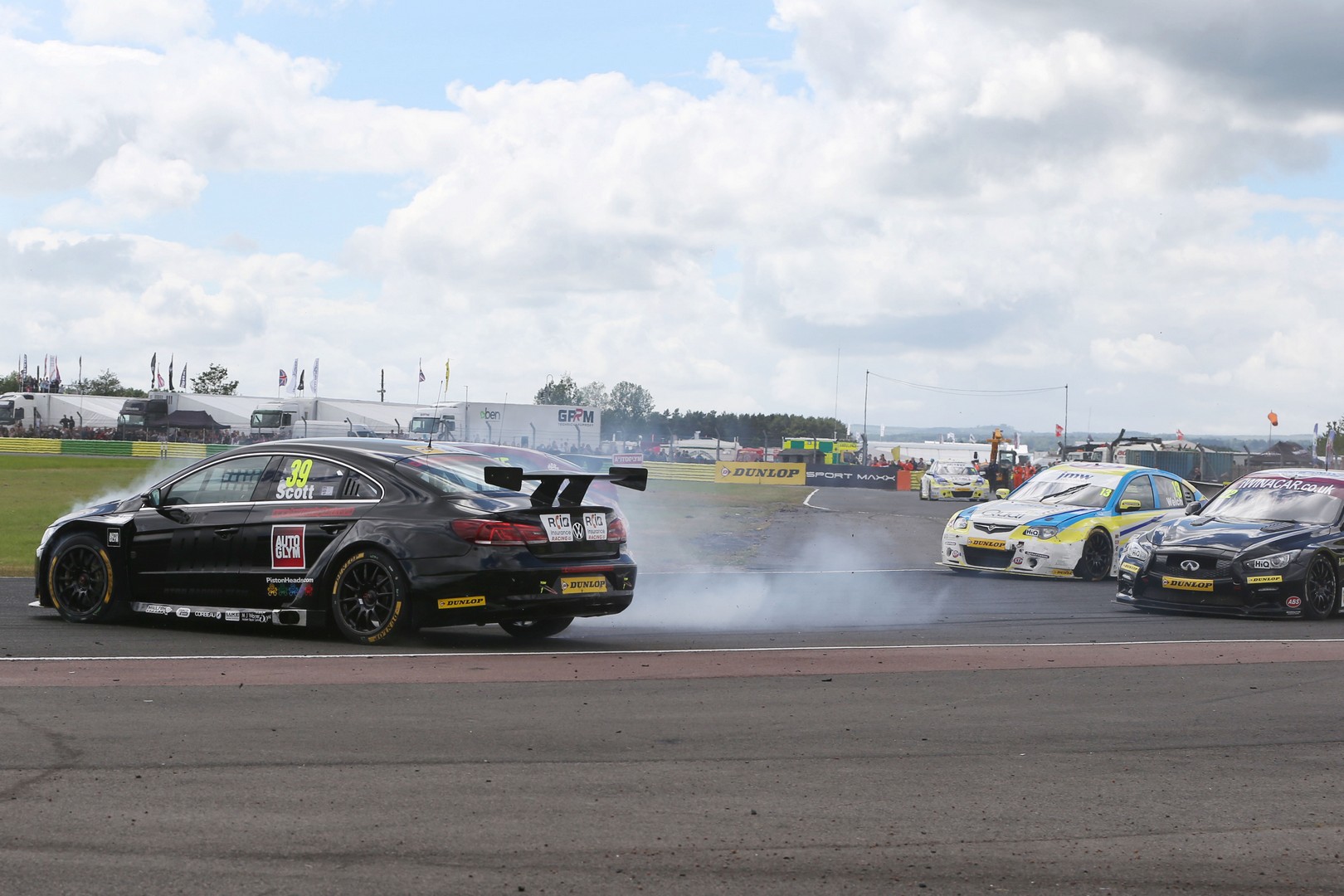 Warren Scott (GBR) Team BMR Volkswagen Passat CC