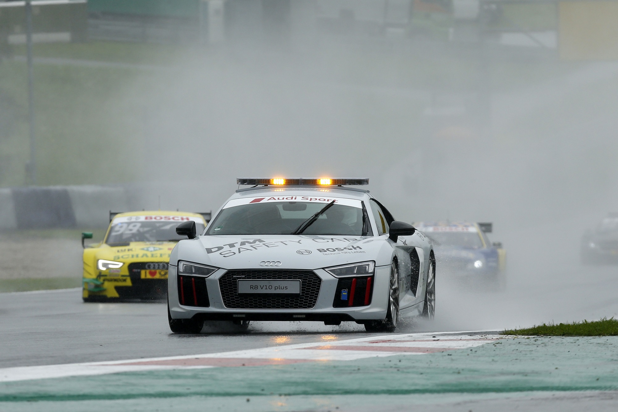 Safety car
