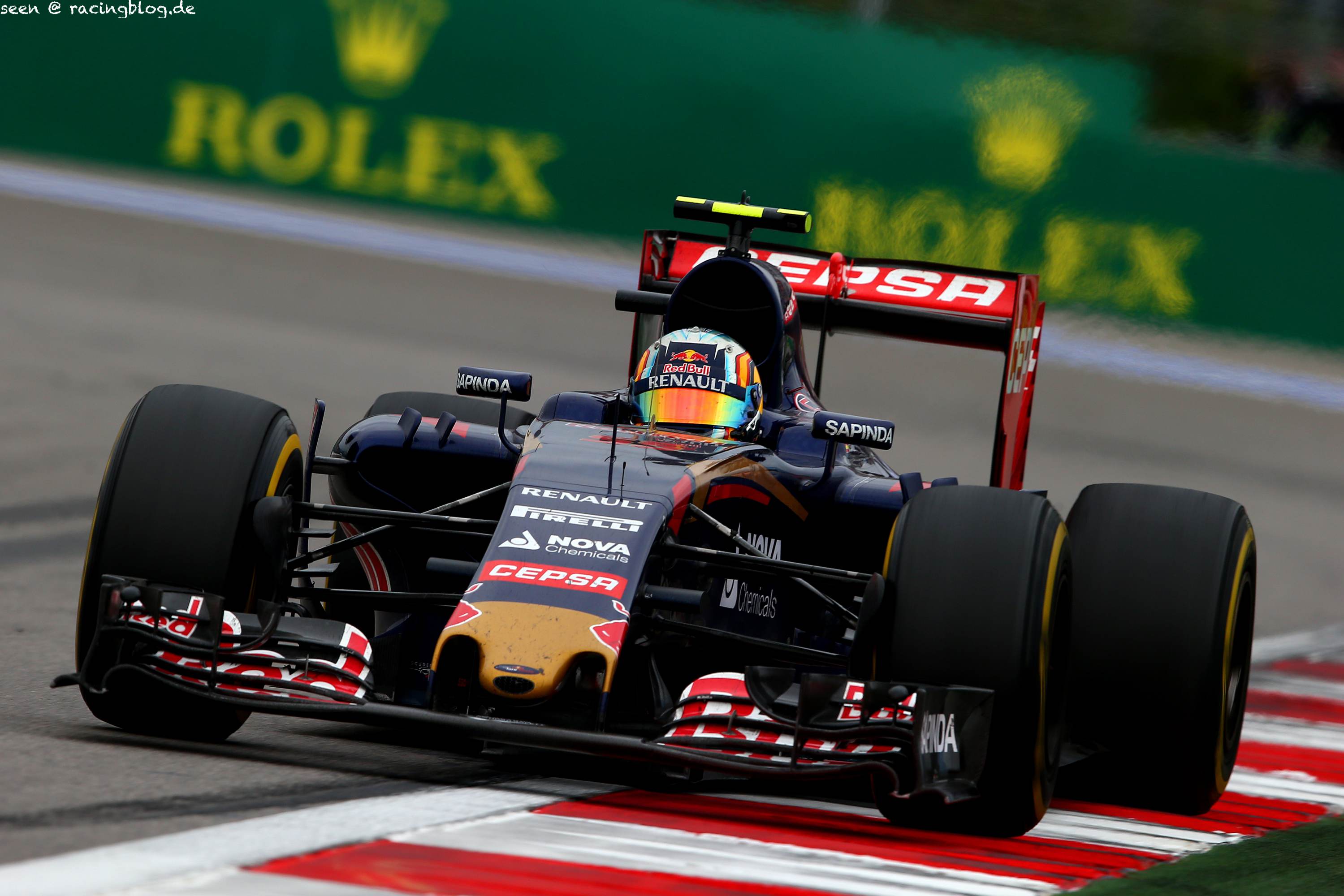 F1_Russia_Race_2015_07