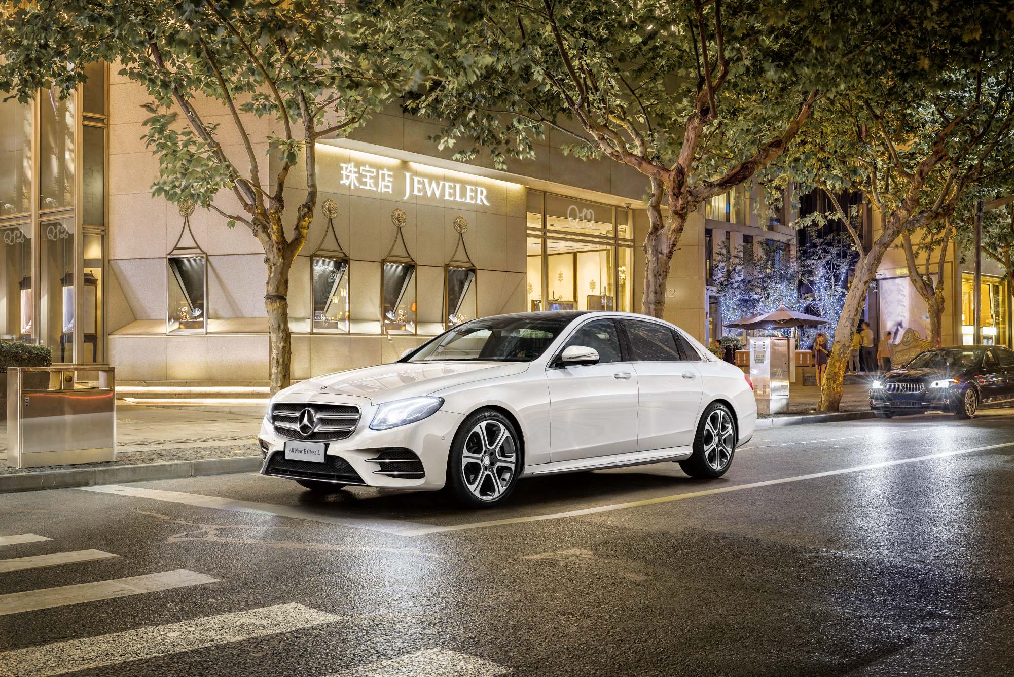 Langversion der neuen E-Klasse LimousineLong-wheelbase version