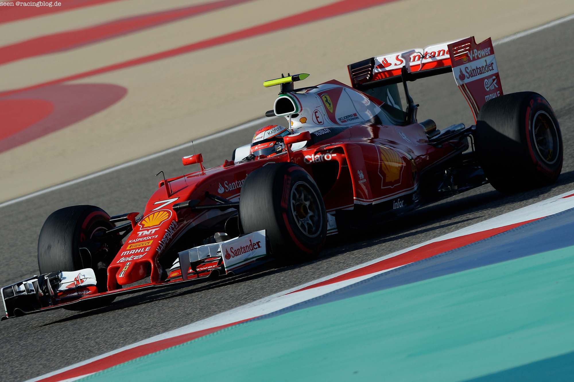 F1_Bahrain_Race_2016_02
