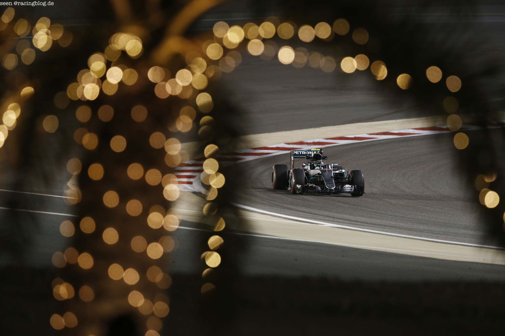 F1_Bahrain_Race_2016_18