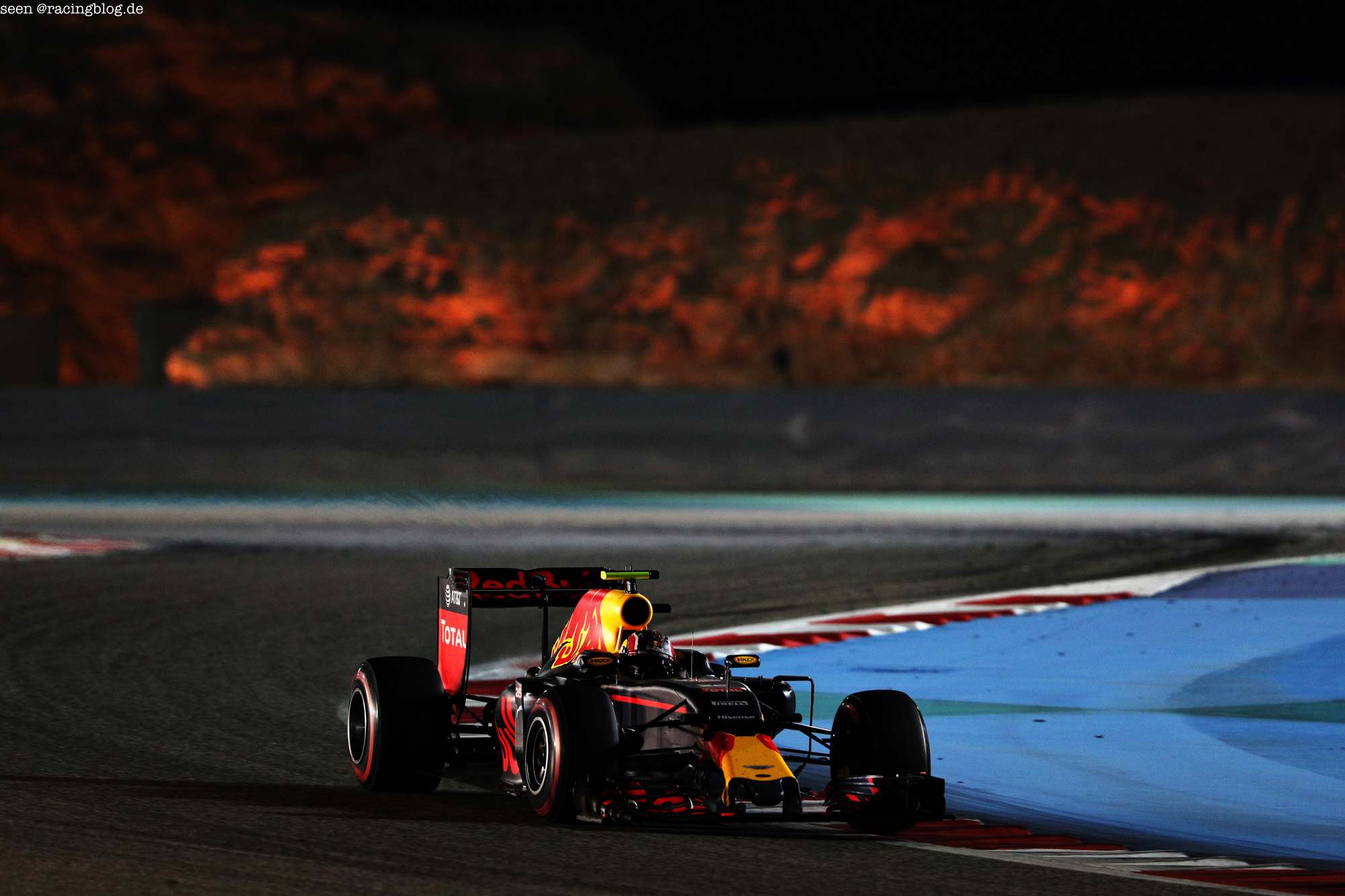 F1_Bahrain_Race_2016_21