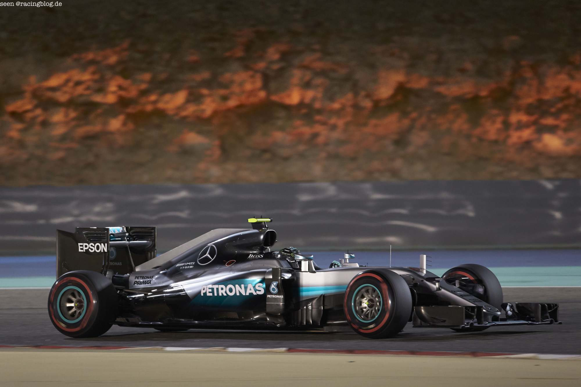 F1_Bahrain_Race_2016_23