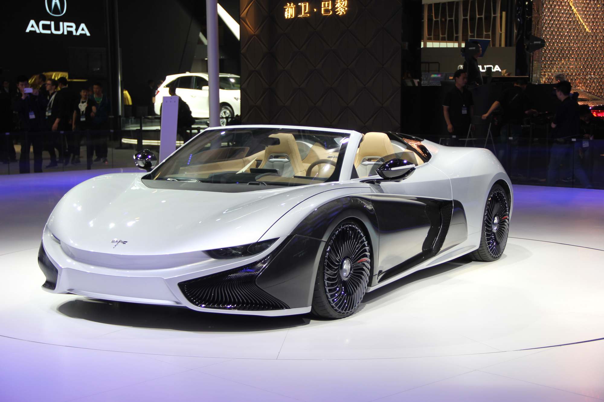 Peking_Motor_Show_201602