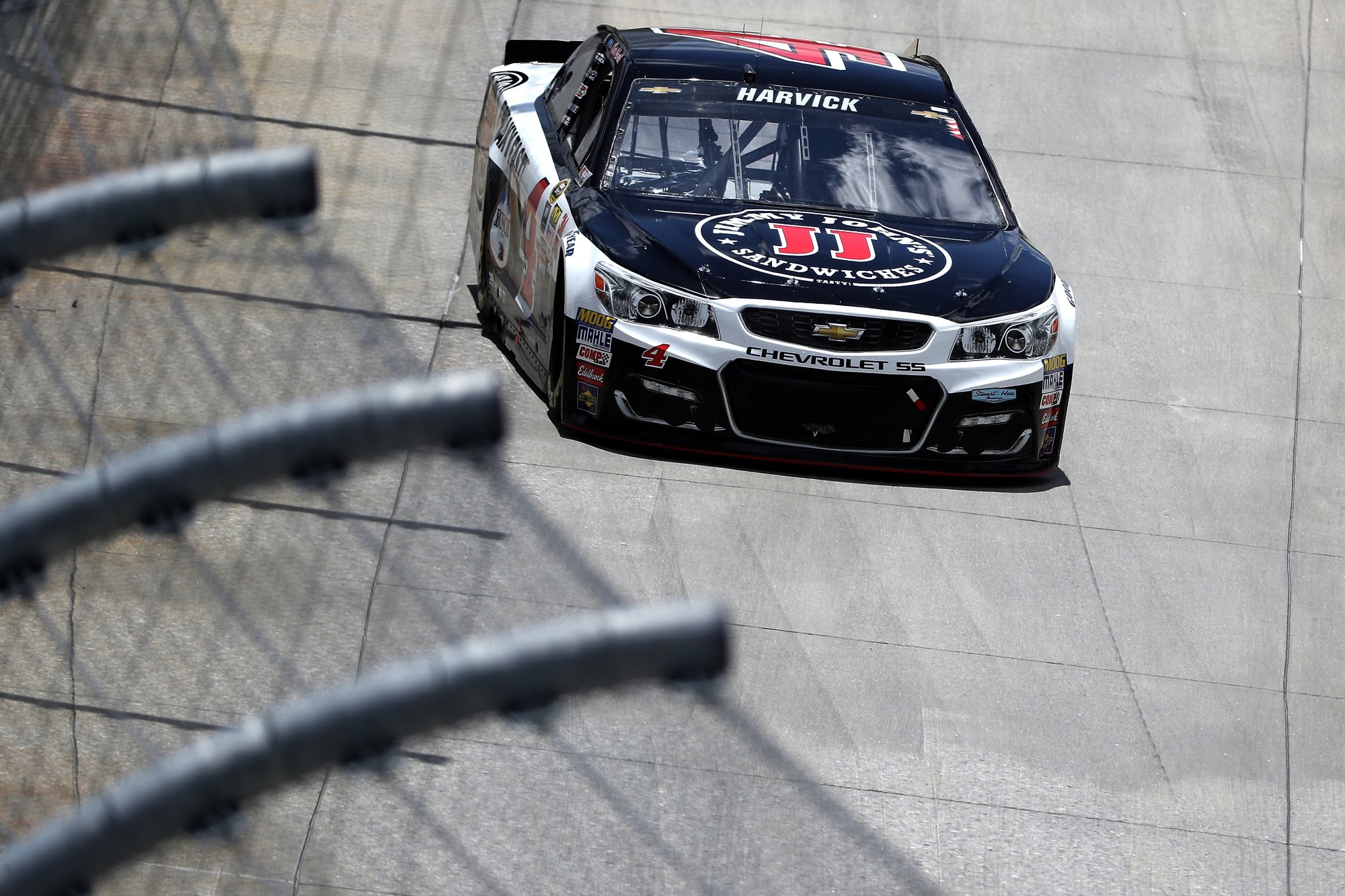 DIS_NSCS_Harvick_051516
