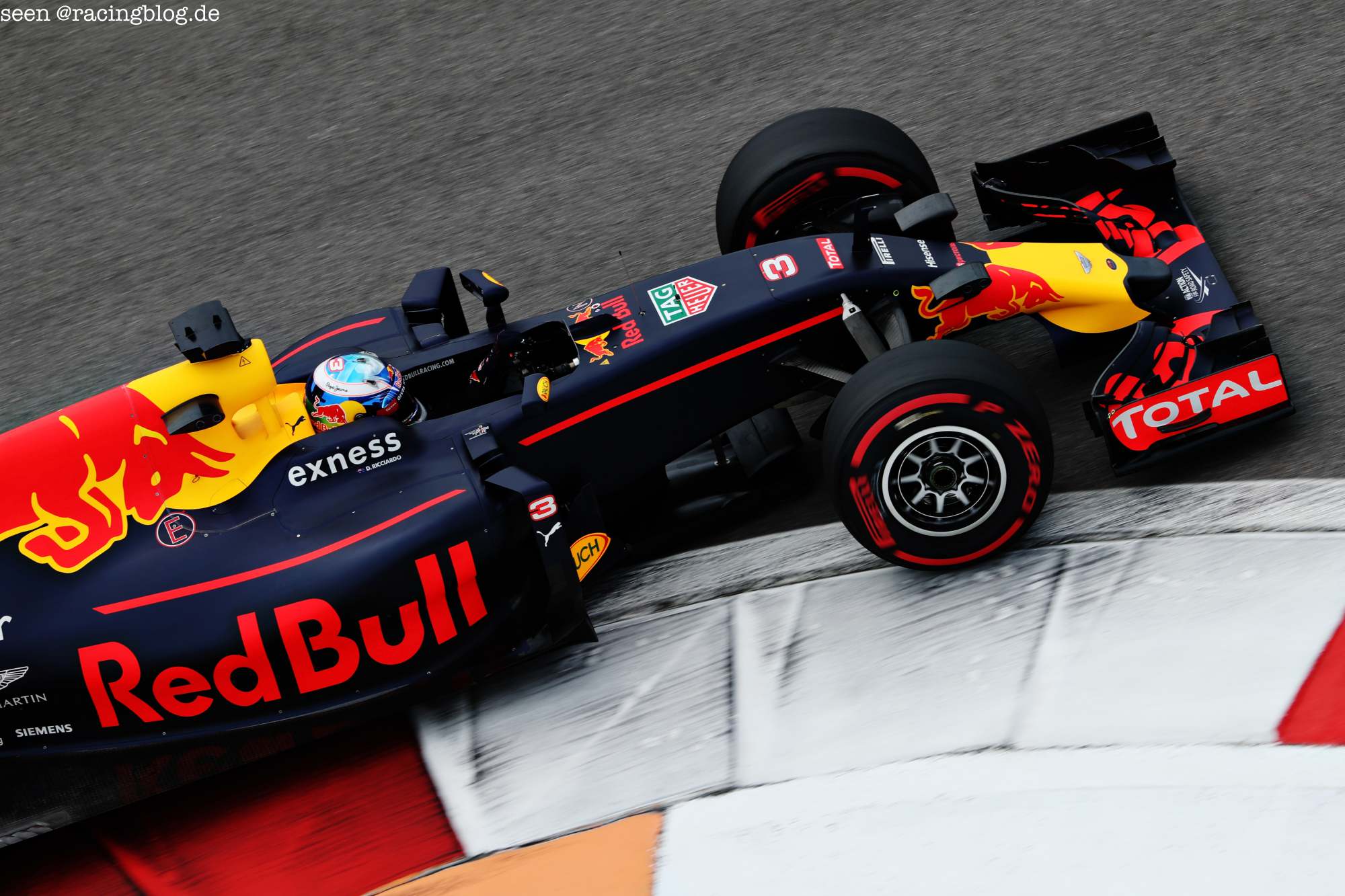 F1_Race_Russia_2016_07
