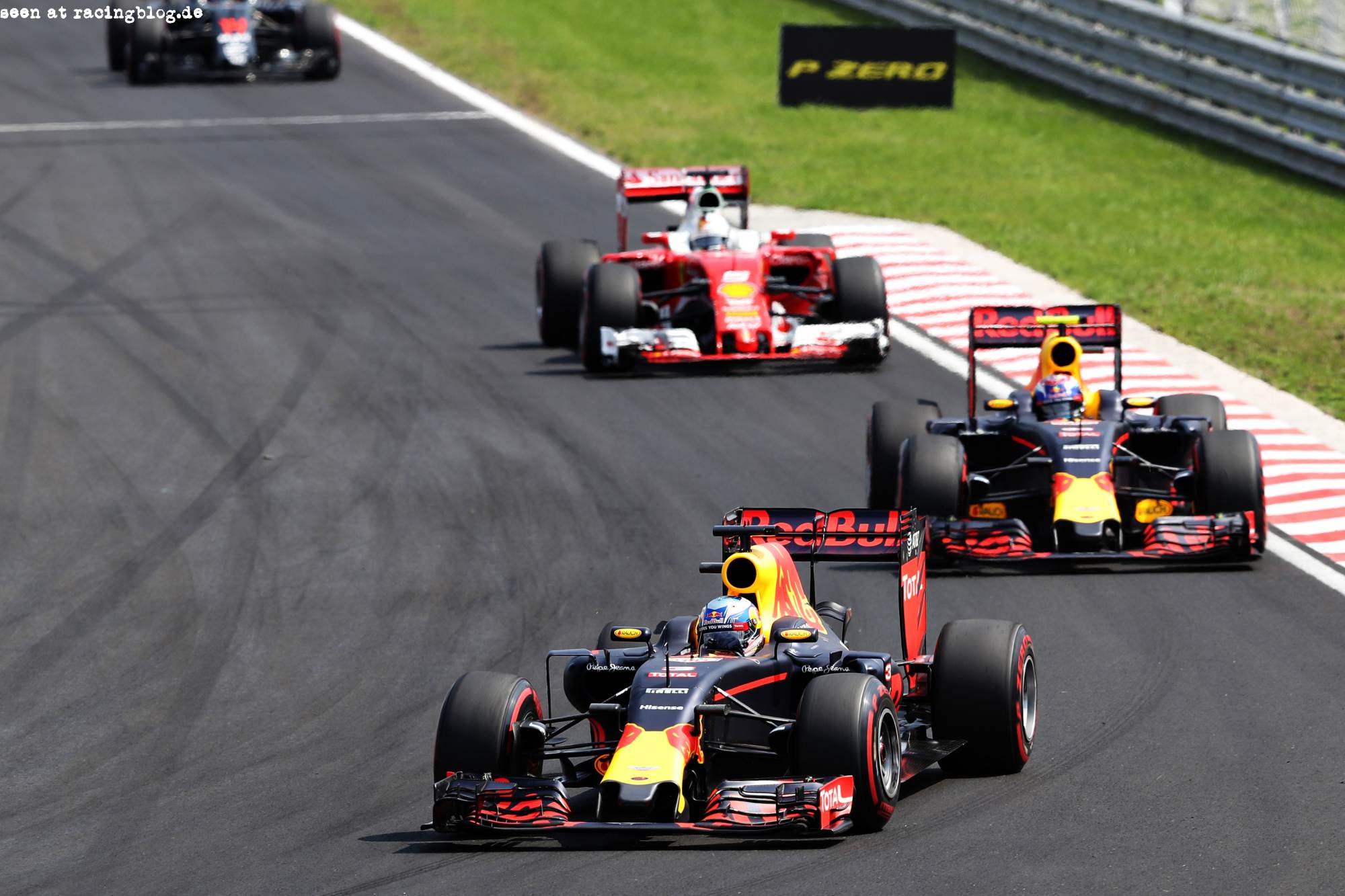 F1_Race_Ungarn_2016_11