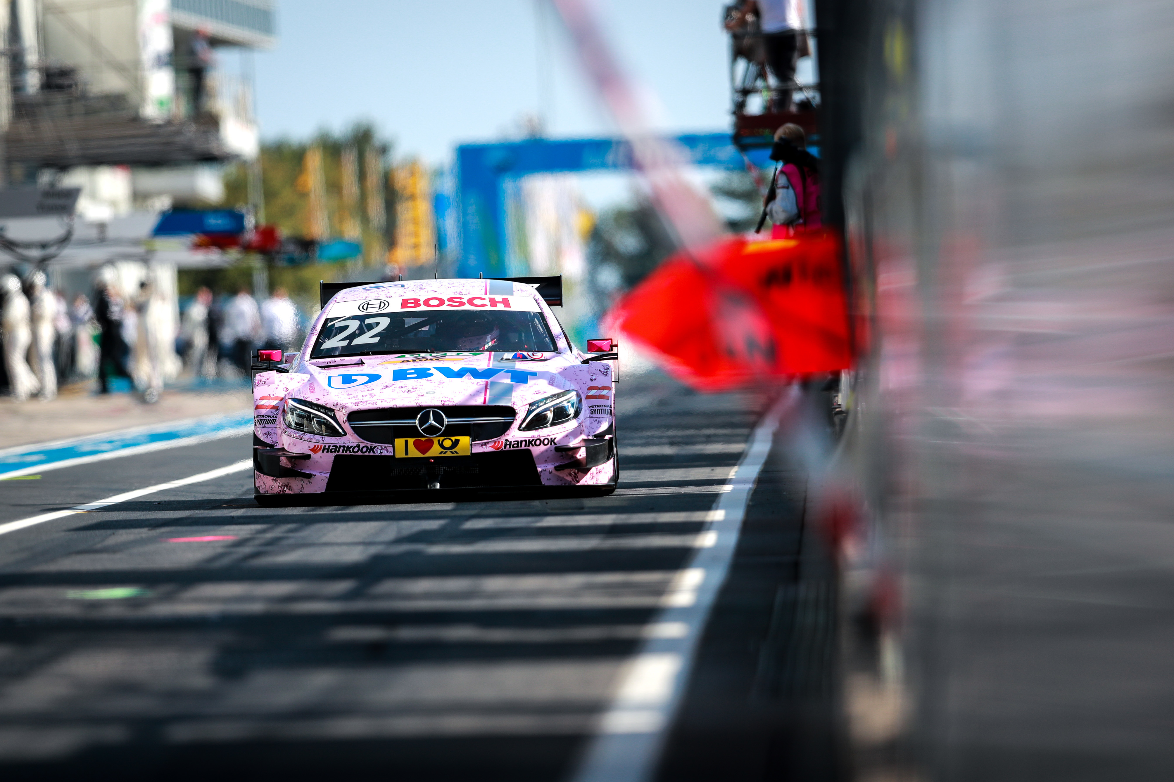 Motorsports: DTM race Nuerburgring