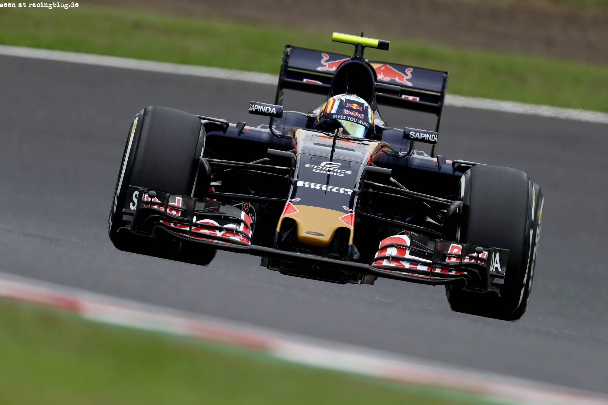 f1_japan_race_2016_18