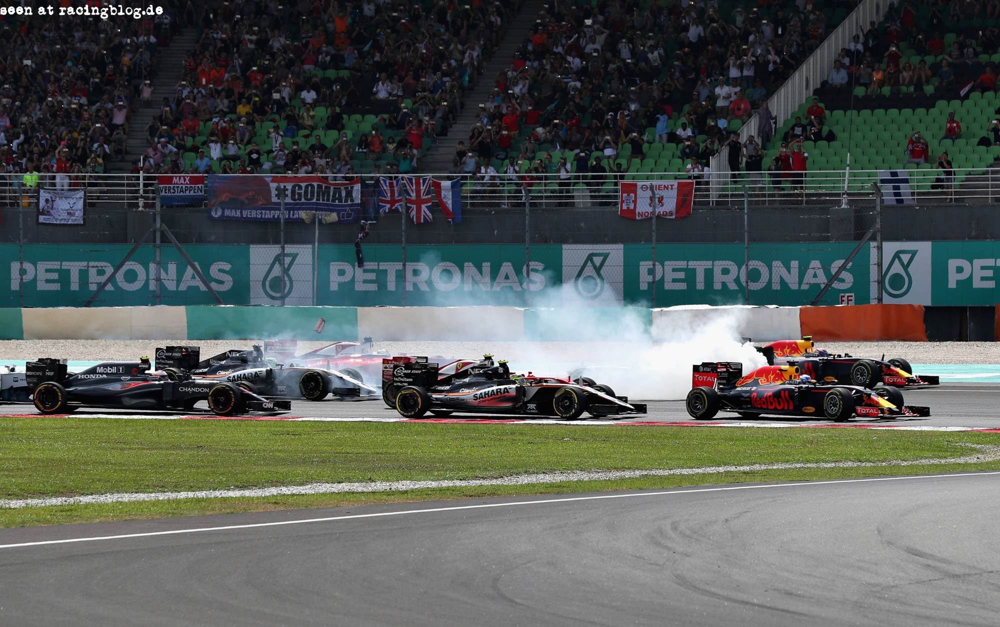 f1_race_malaysia_2016_17