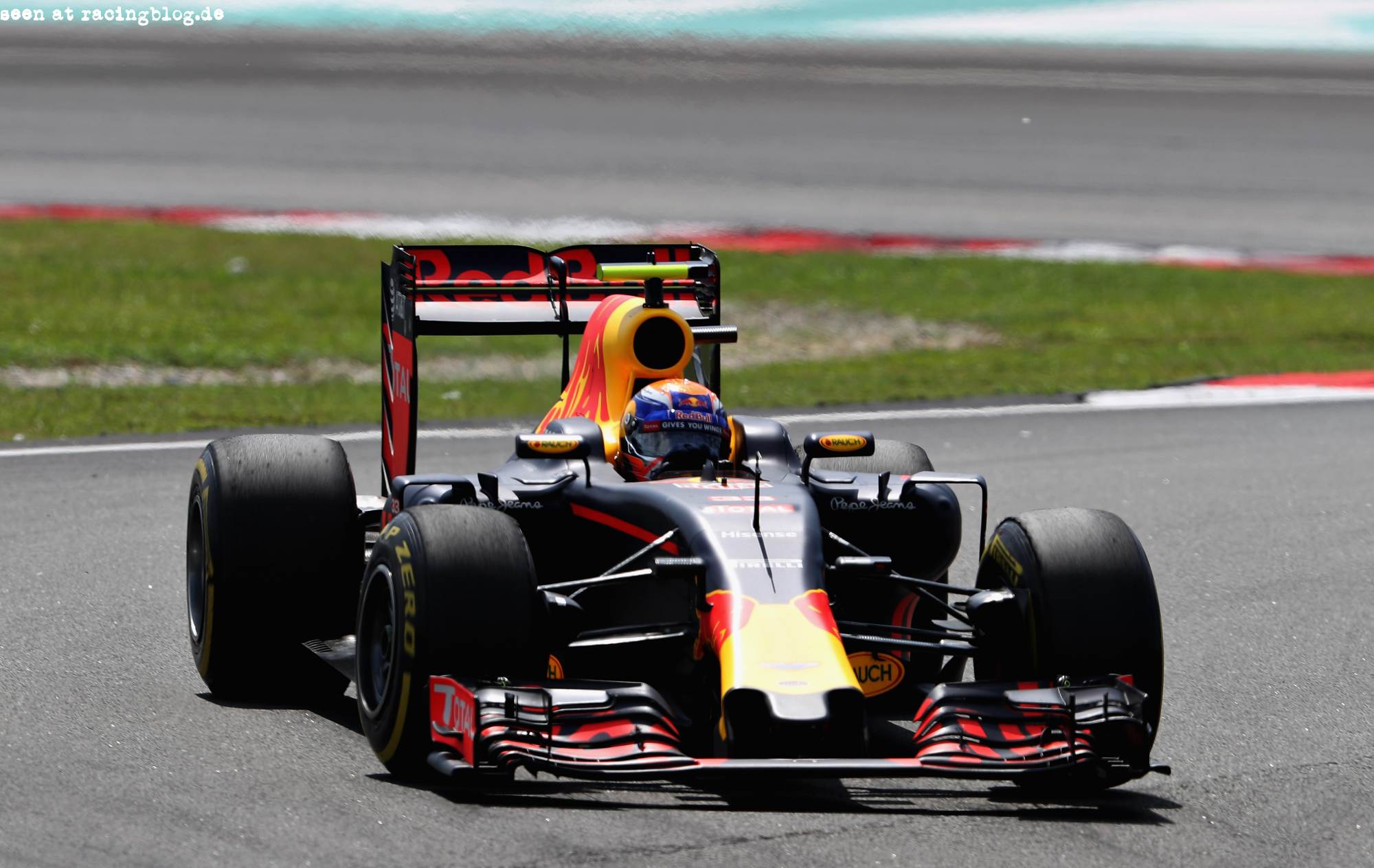 f1_race_malaysia_2016_20