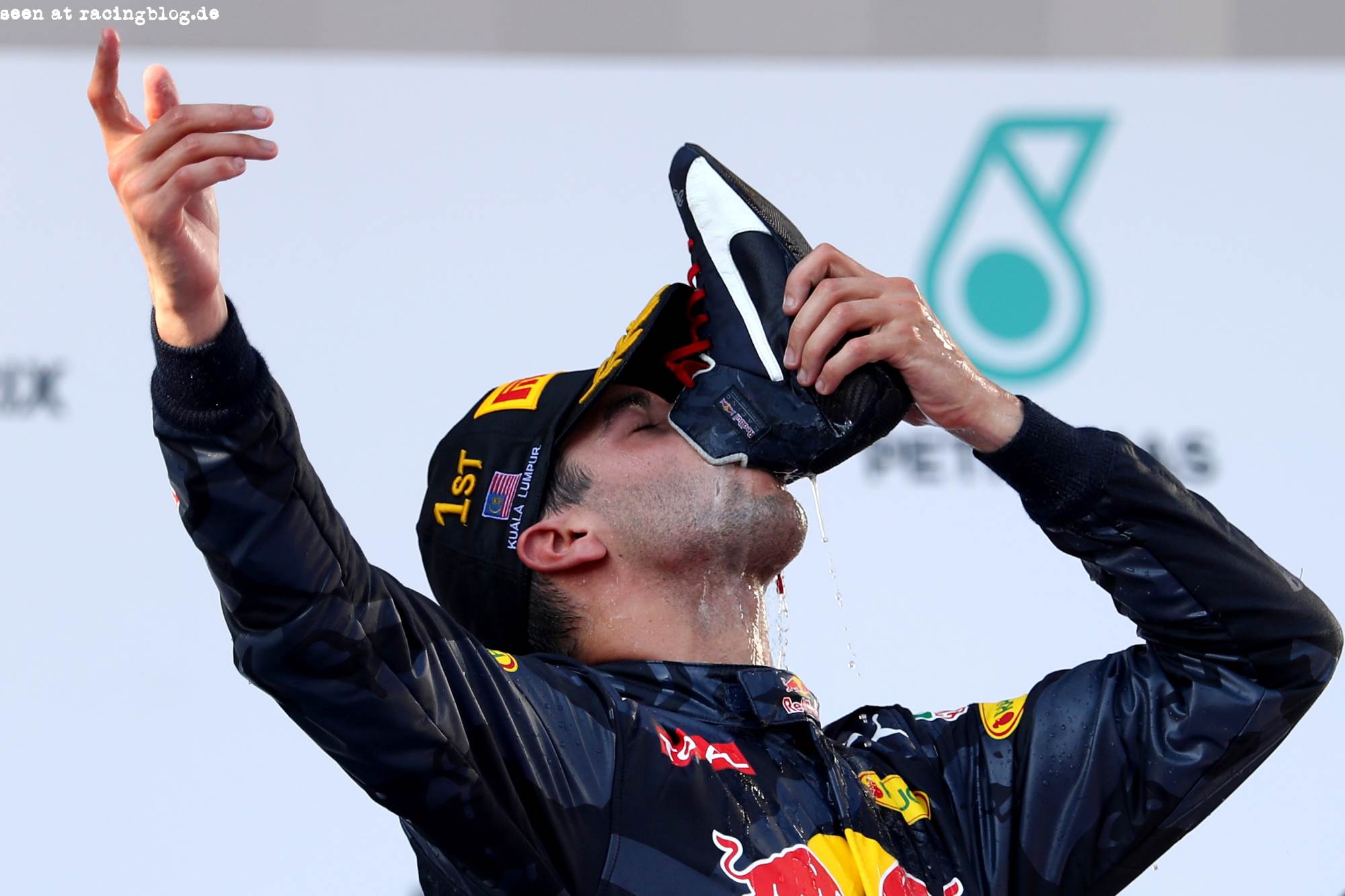 f1_race_malaysia_2016_21