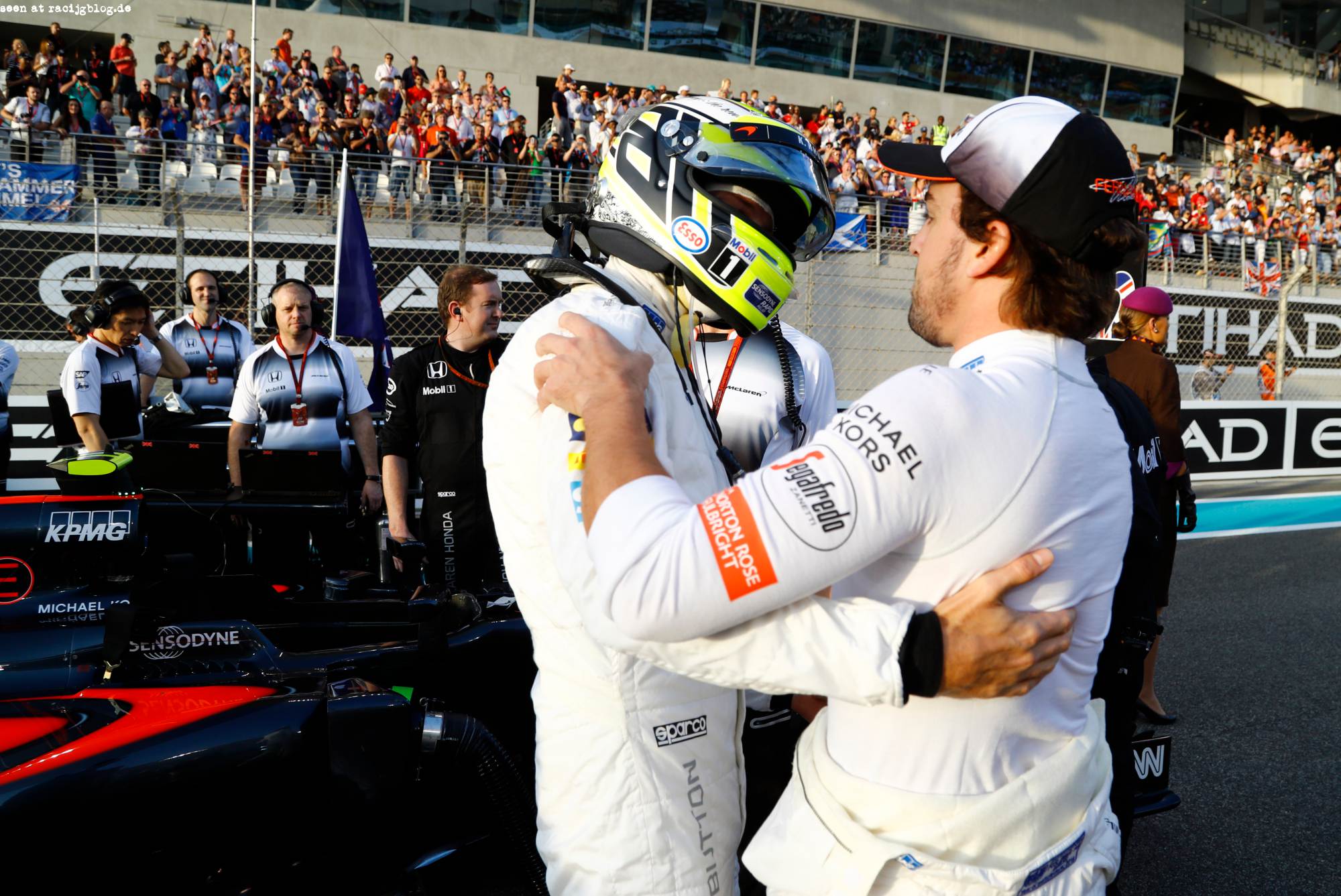 Jenson Button and Fernando Alonso on the grid.