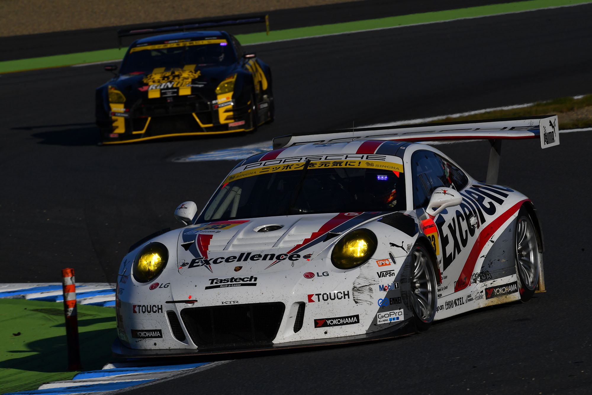 super-gt-motegi-2016-excellence-porsche