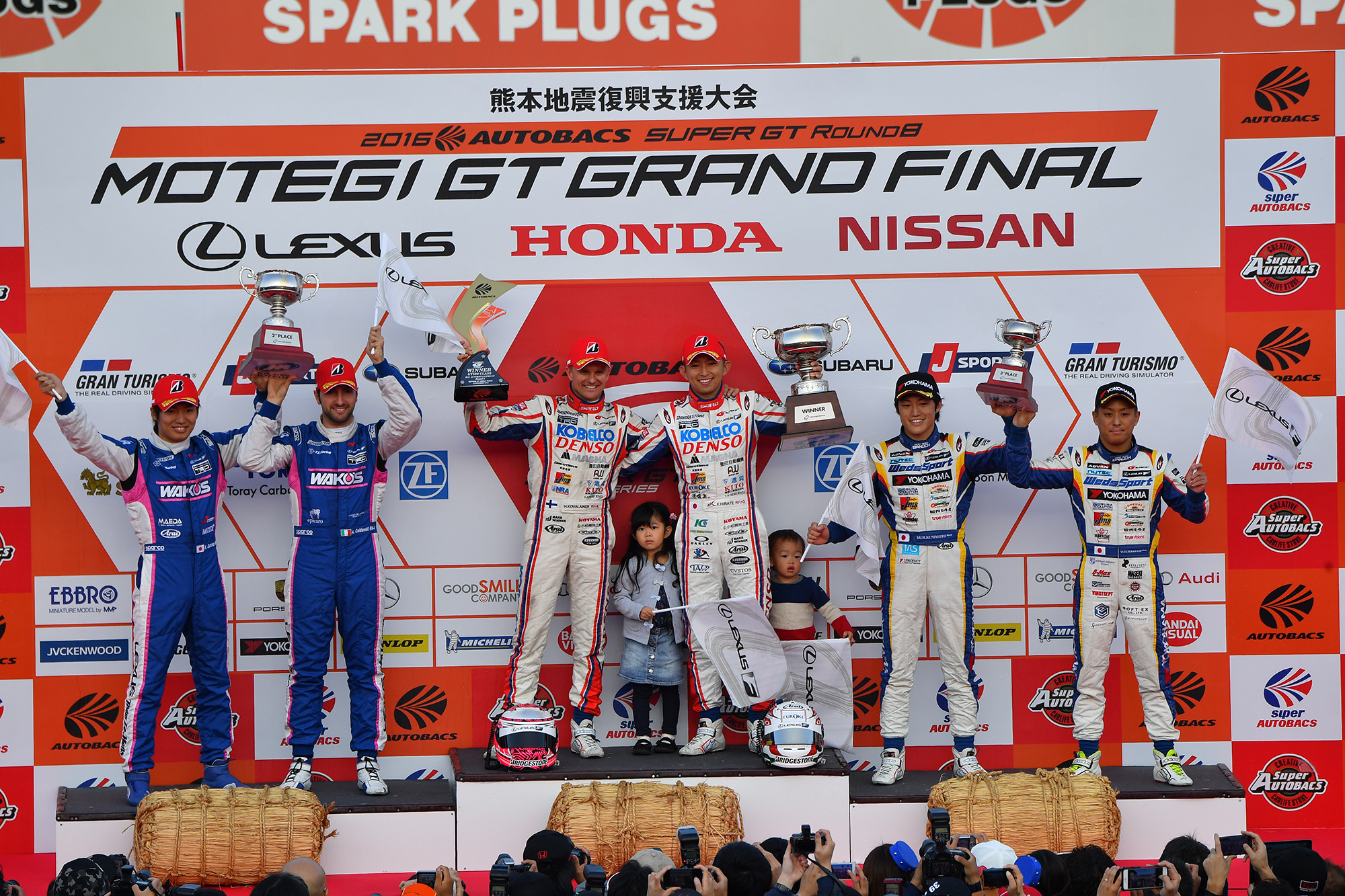 super-gt-motegi-2016-gt500-podium-round-8