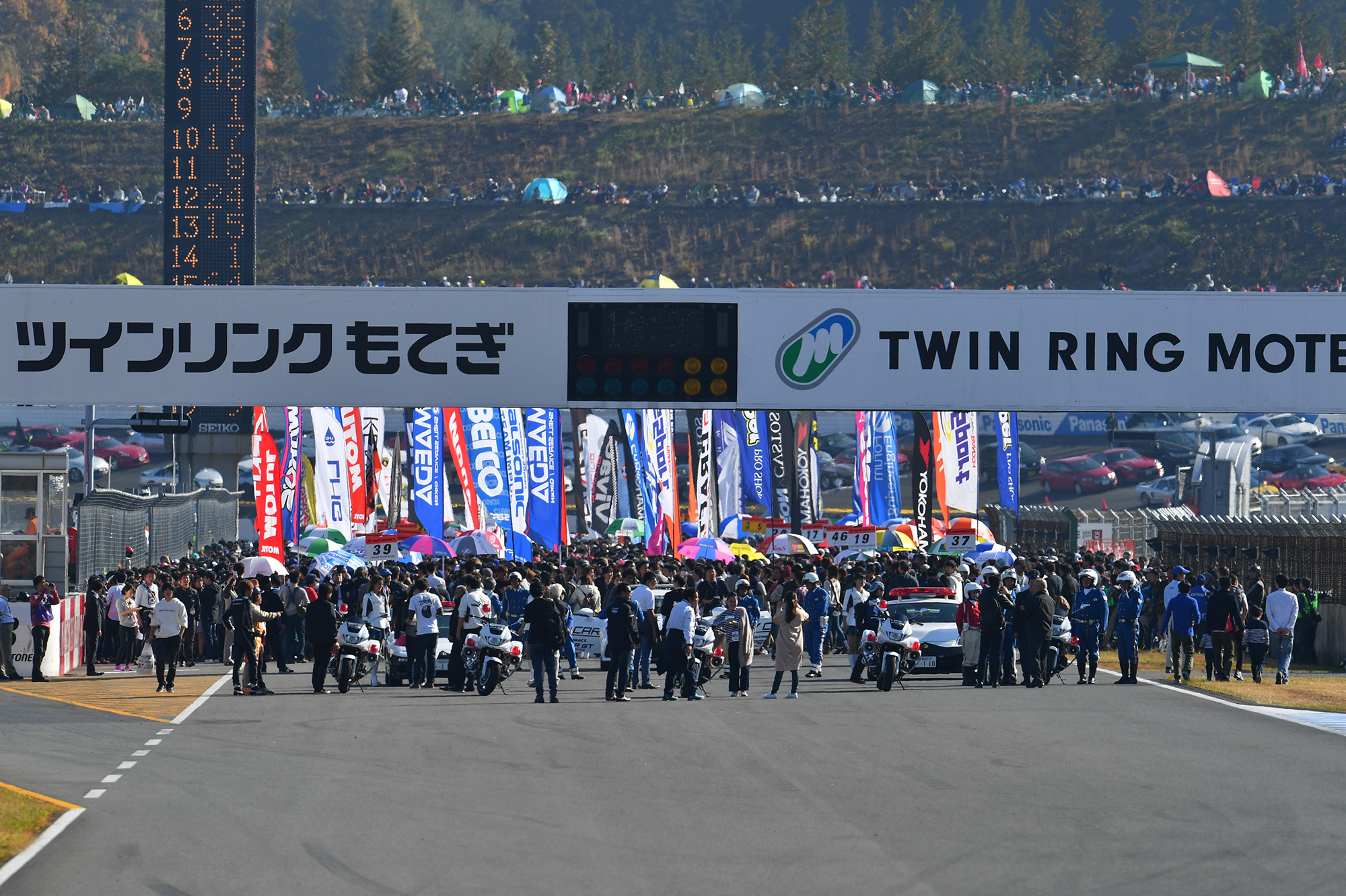 super-gt-motegi-2016-grid-round-8