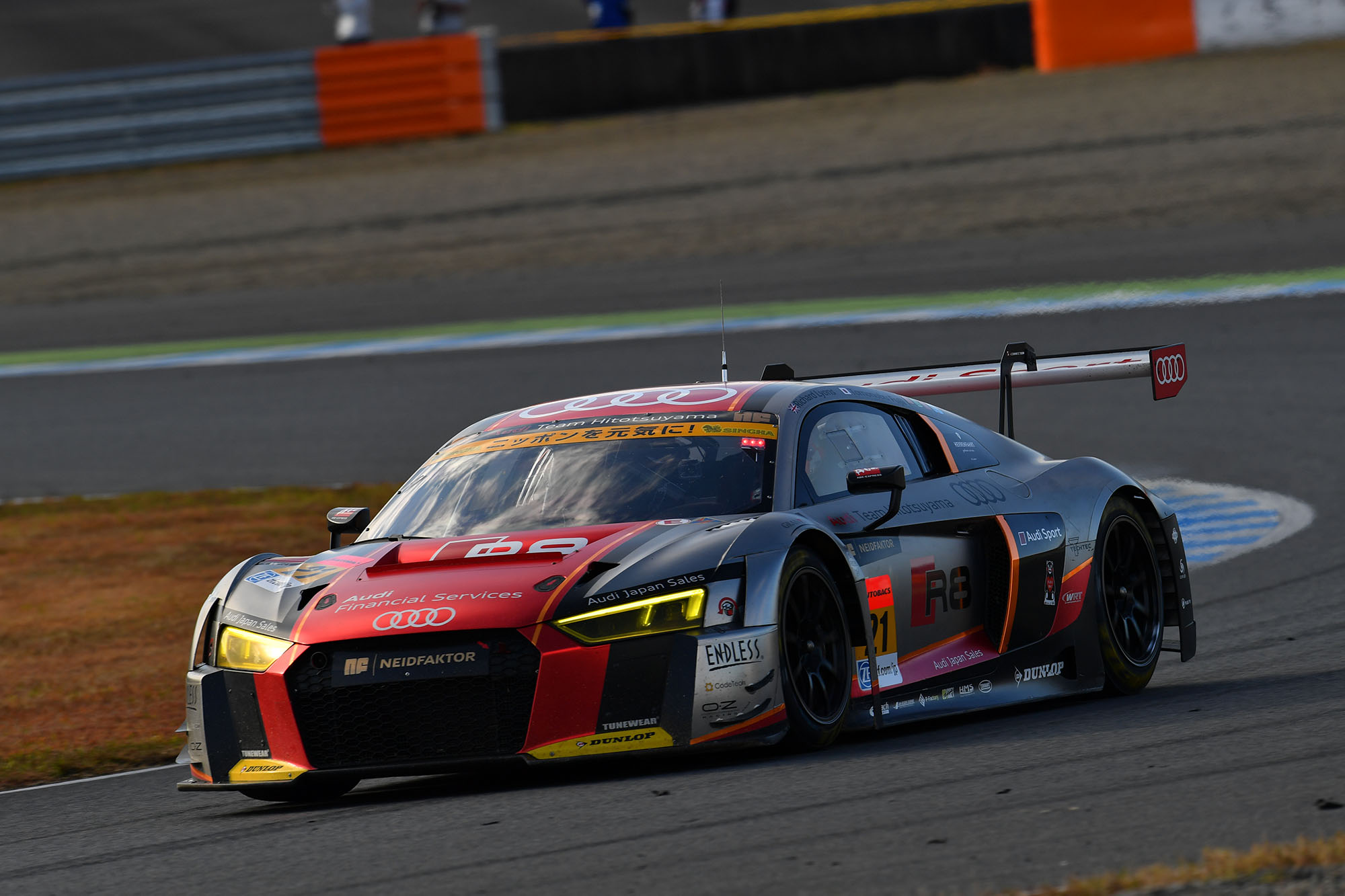 super-gt-motegi-2016-hitotsuyama-audi-r8