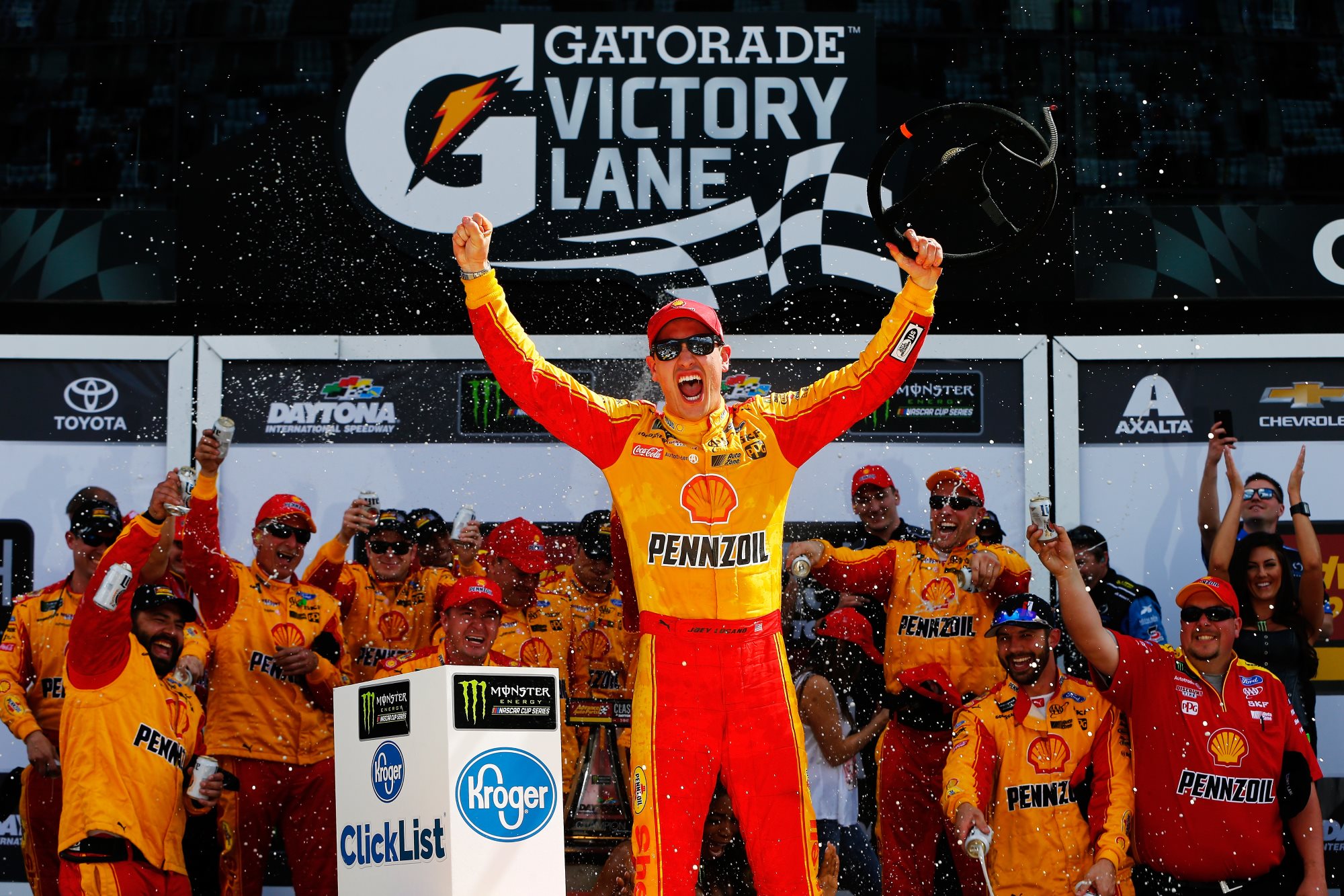 DIS_MENCS_VL_Logano_021917