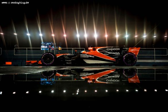 F1_Race_Singapur_2017_13