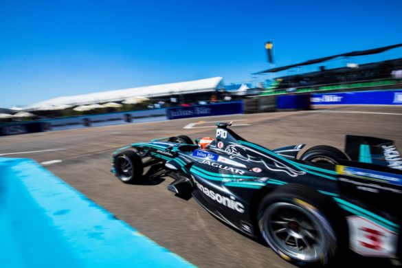 Nelson Piquet Jr. (BRA), Panasonic Jaguar Racing, Jaguar I-Type II.