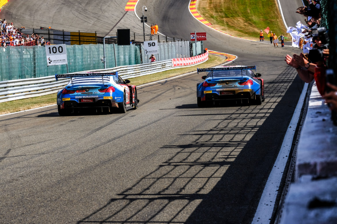 24HSPA18-30 Sun Race Finish-3002-DBWP1722