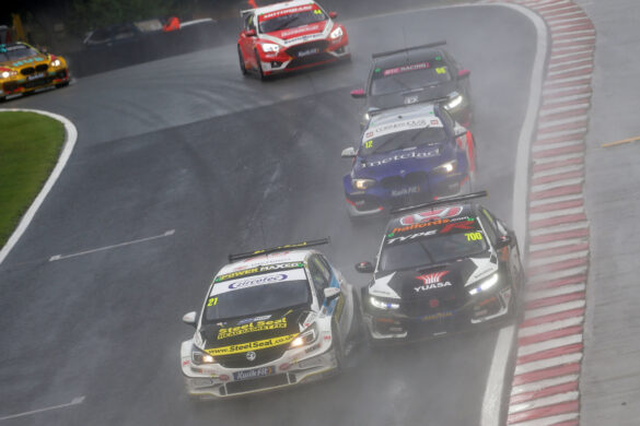 Mike Bushell (GBR) – RCIB Insurance Racing with Team HARD Volkswagen CC
