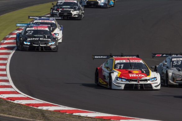 P90399686_highRes_nuerburgring-ger-12t