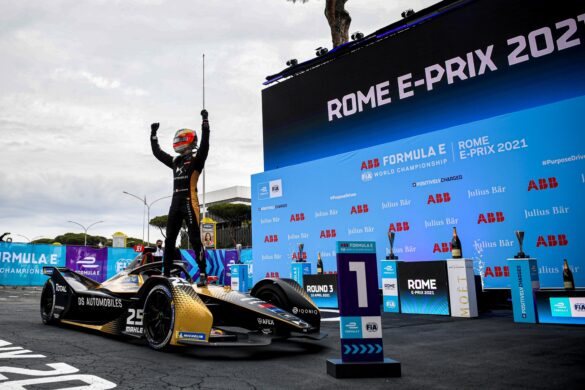 Race Winner Jean-Eric Vergne (FRA), DS Techeetah in parc ferme