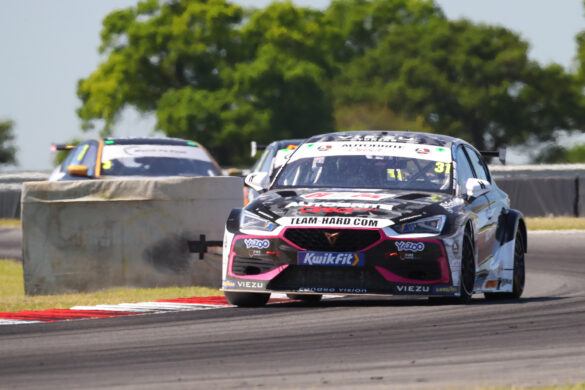 Jack Goff (GBR) – Team HARD Cupra Leon