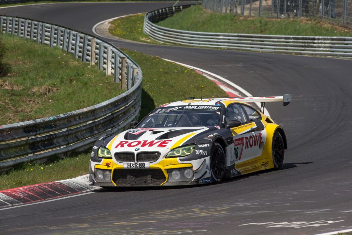 P90421093_highRes_nuerburgring-ger-8th