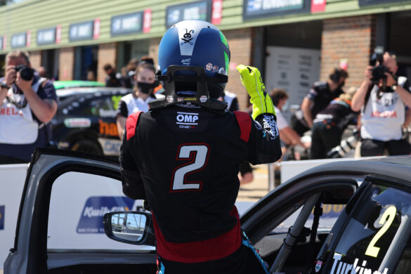Colin Turkington (GBR) – Team BMW BMW 330i M Sport
