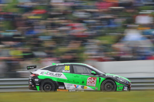 Carl Boardley (GBR) – Laser Tools Racing Infiniti Q50