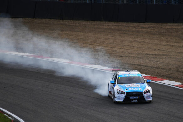 Ashley Sutton (GBR) – Laser Tools Racing Infiniti Q50