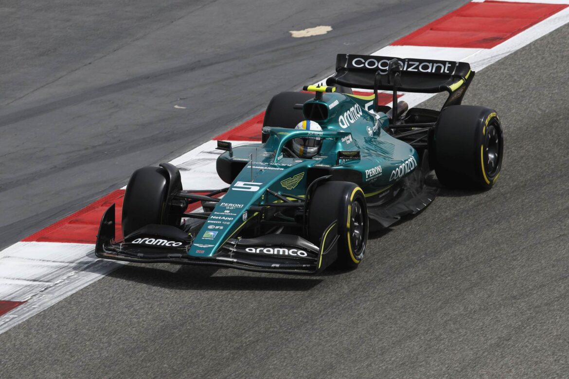 Sebastian Vettel, Aston Martin AMR22