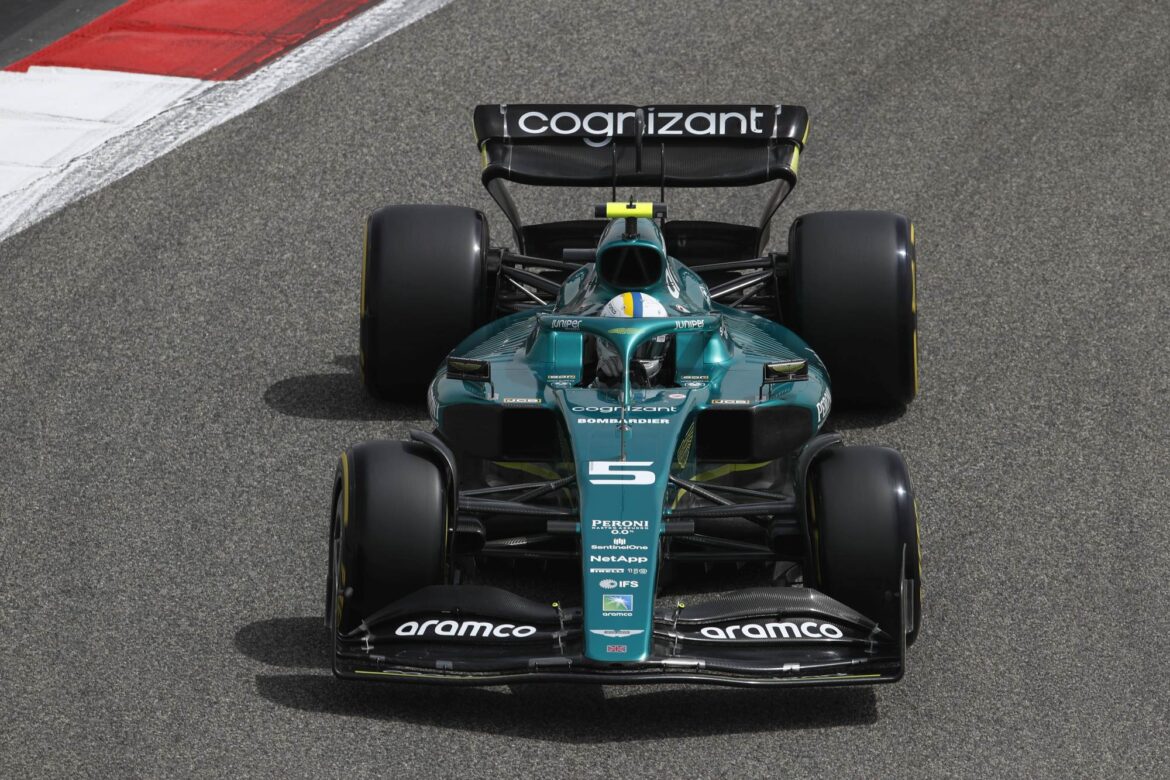 Sebastian Vettel, Aston Martin AMR22