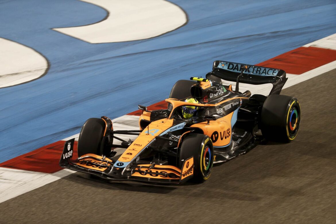 Lando Norris, McLaren MCL36 entering corner