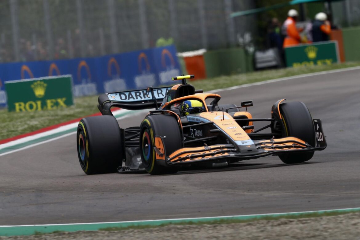 Lando Norris, McLaren MCL36 entering corner
