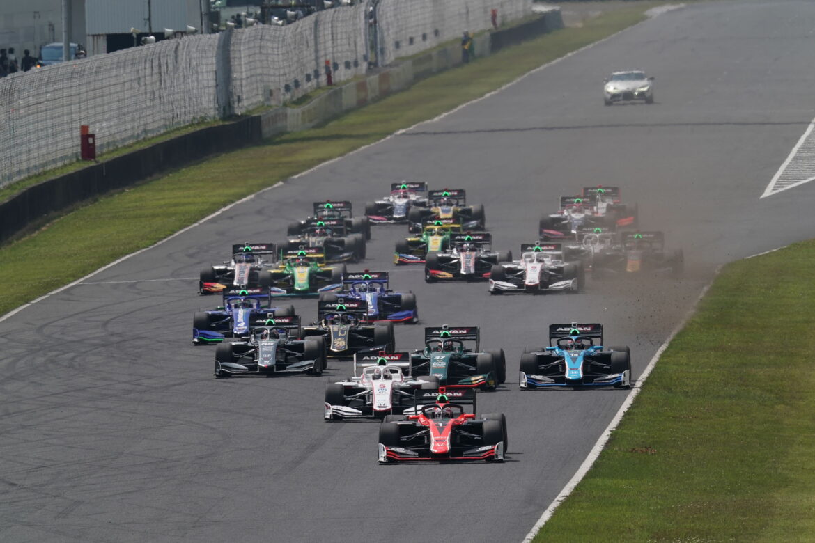 Super Formula Autpolis 2022 Start 2