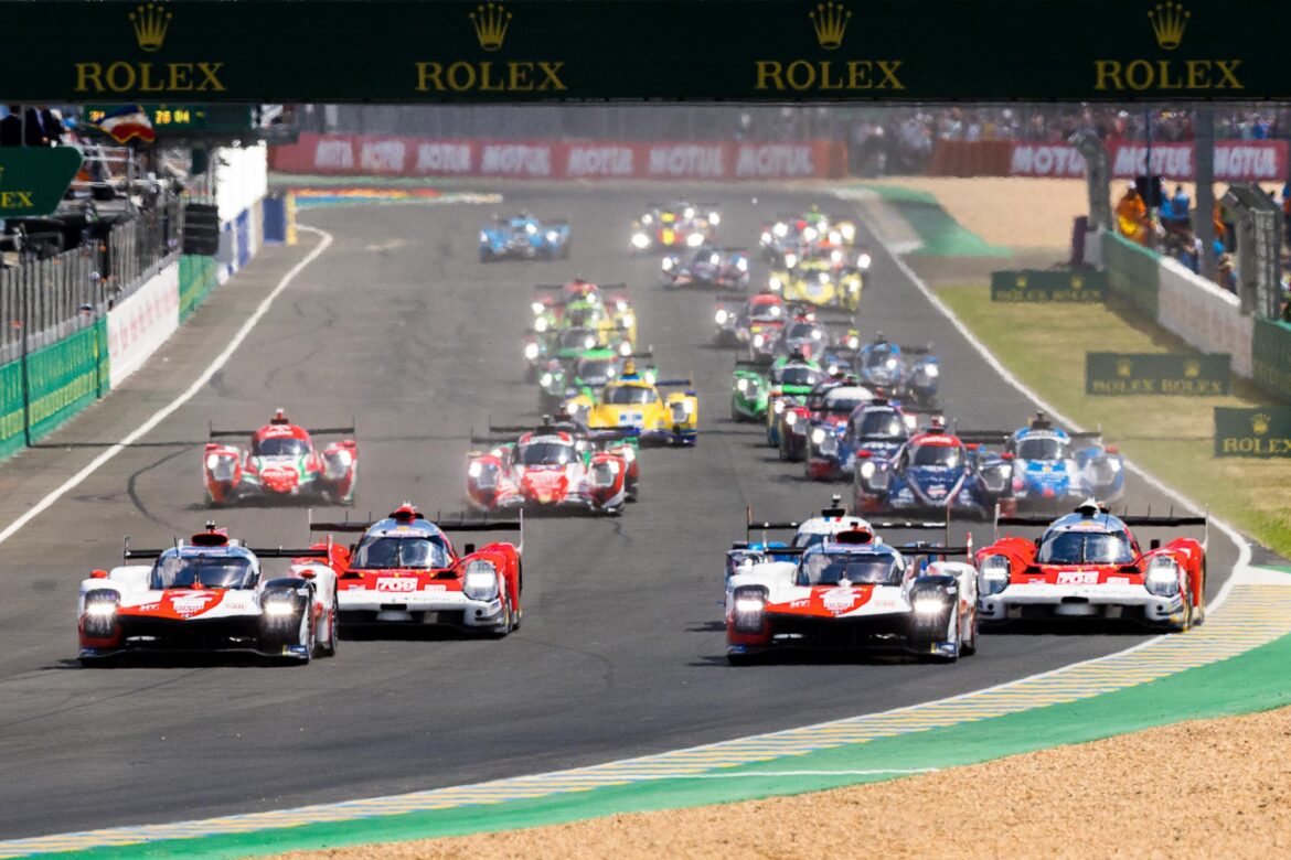 Start – 24 hours of Le Mans – – Circuit de la Sarthe – Le Mans – France –