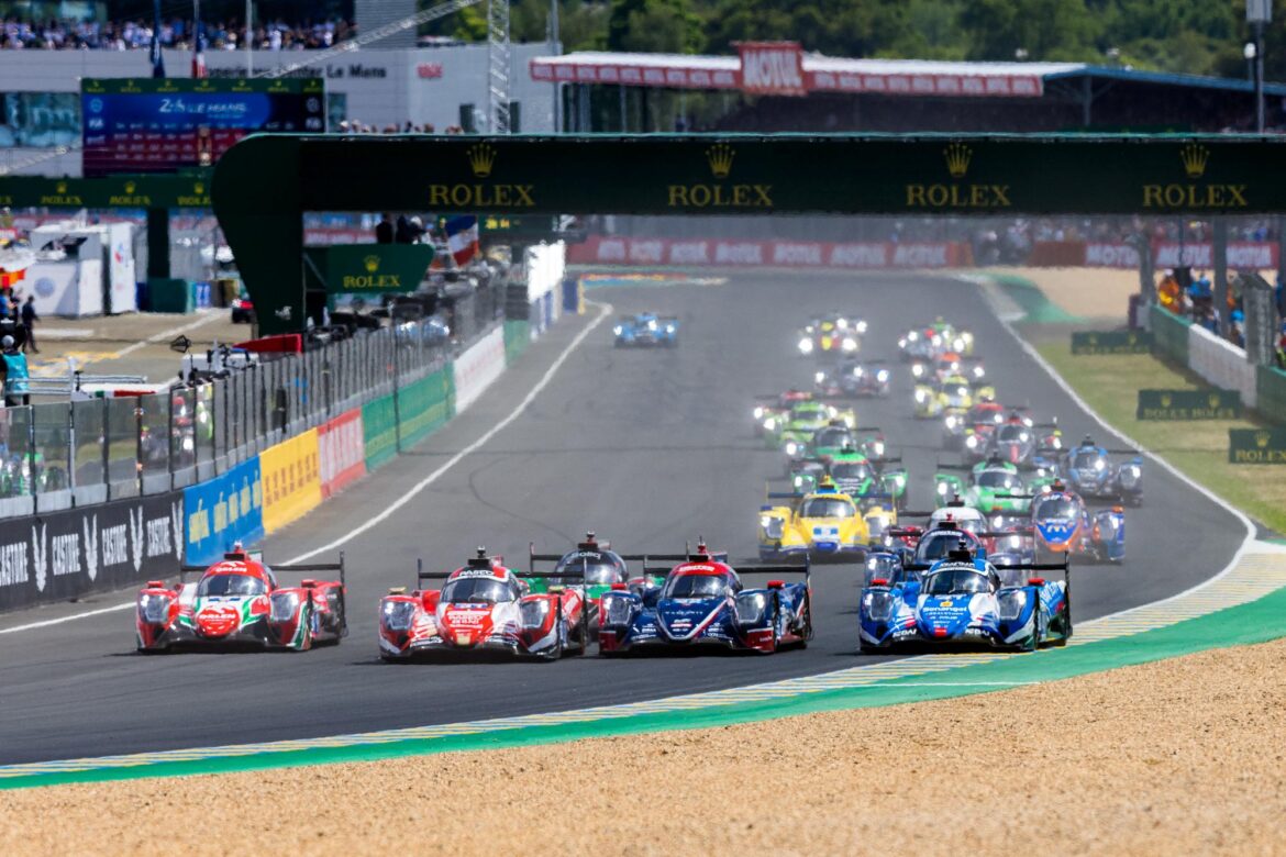Start – 24 hours of Le Mans – – Circuit de la Sarthe – Le Mans – France –