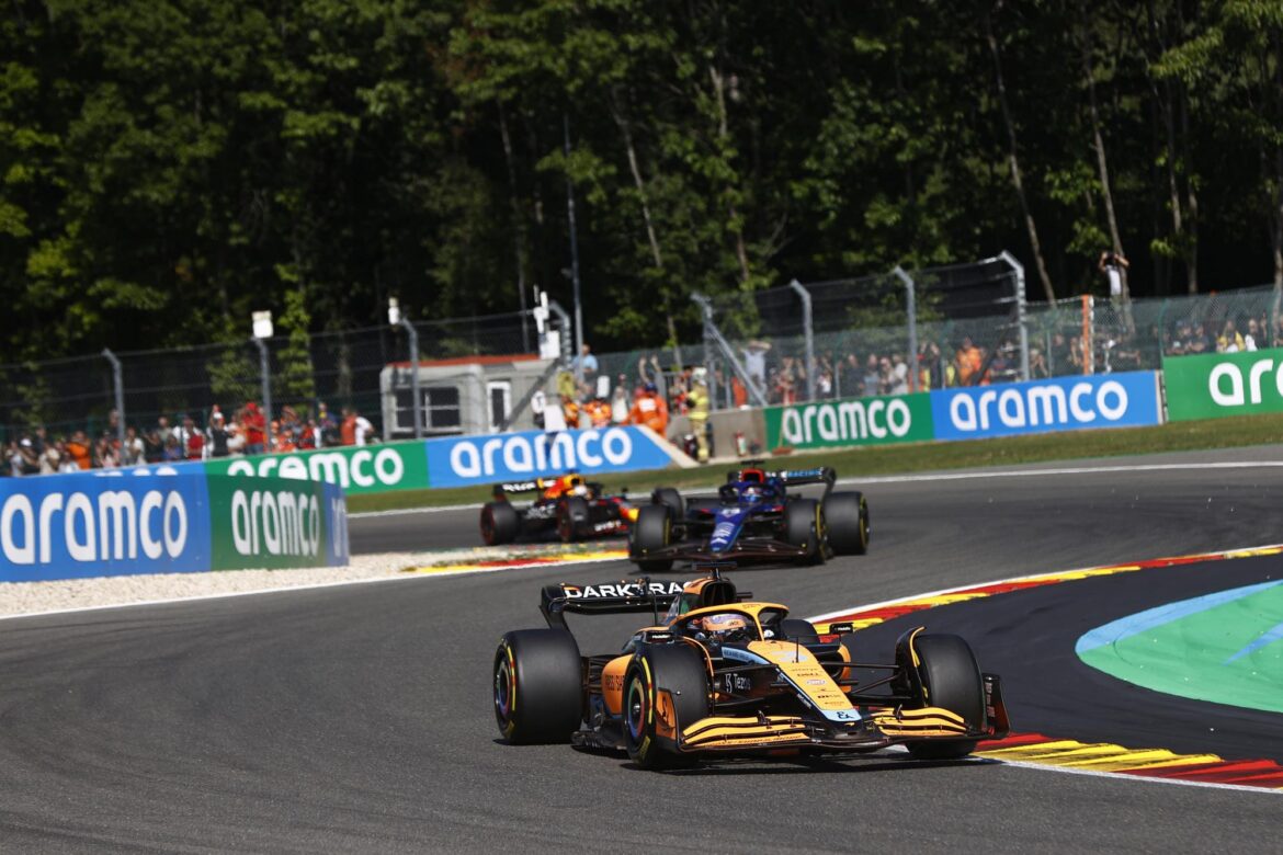 F1_Spa_22_12