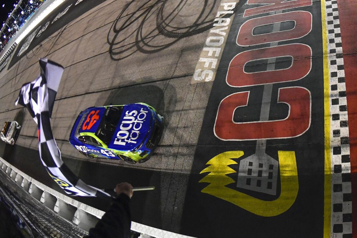 NASCAR Cup Series Cook Out Southern 500