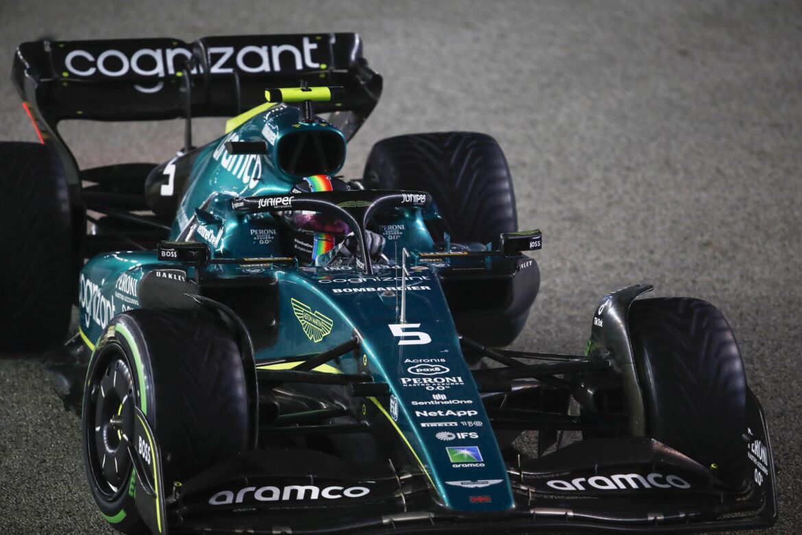 Sebastian Vettel, Aston Martin AMR22