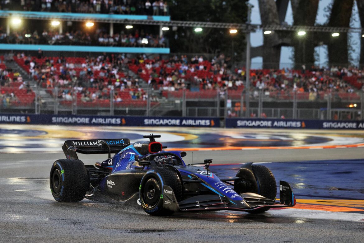 Motor Racing – Formula One World Championship – Singapore Grand Prix – Qualifying Day – Singapore, Singapore