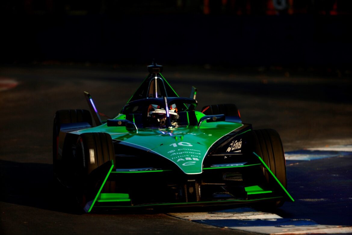 Sebastien Buemi, Envision Racing, Jaguar I-TYPE 6