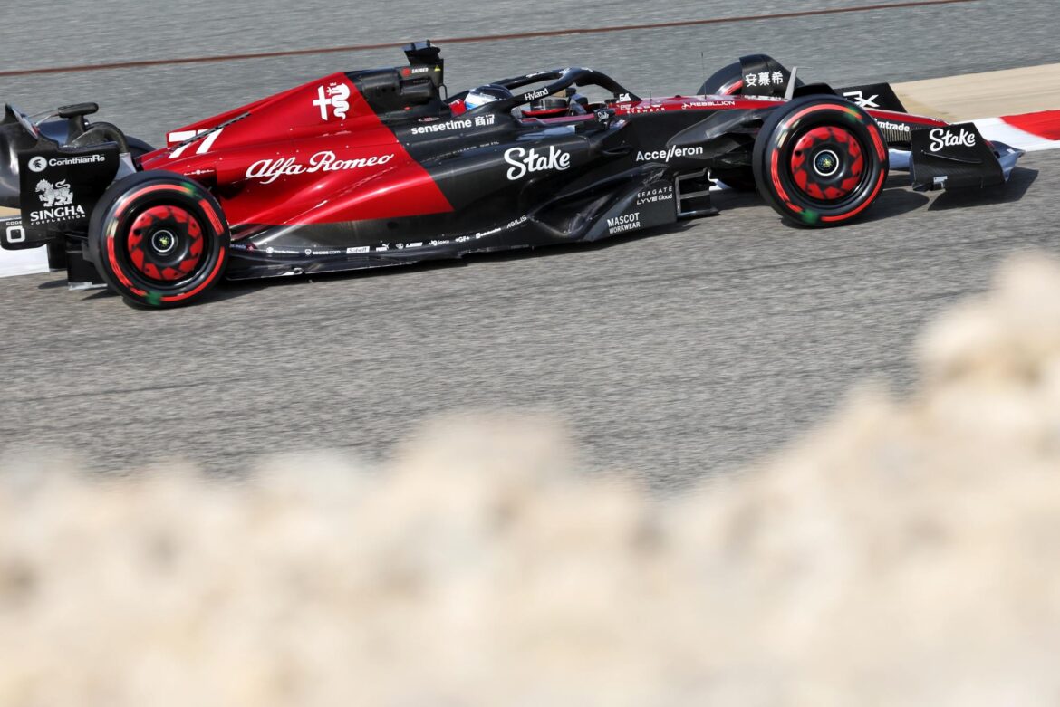 Motor Racing – Formula One World Championship – Bahrain Grand Prix – Qualifying Day – Sakhir, Bahrain