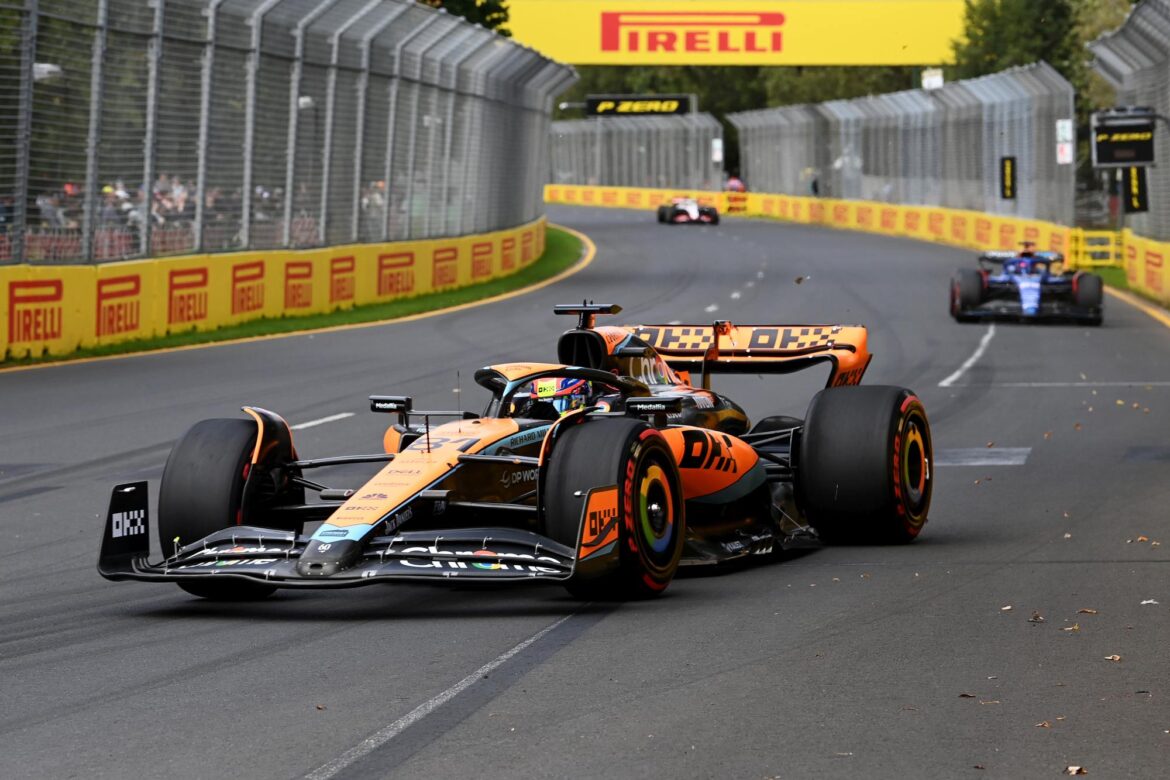 Oscar Piastri, McLaren MCL60, leads Alex Albon, Williams FW45