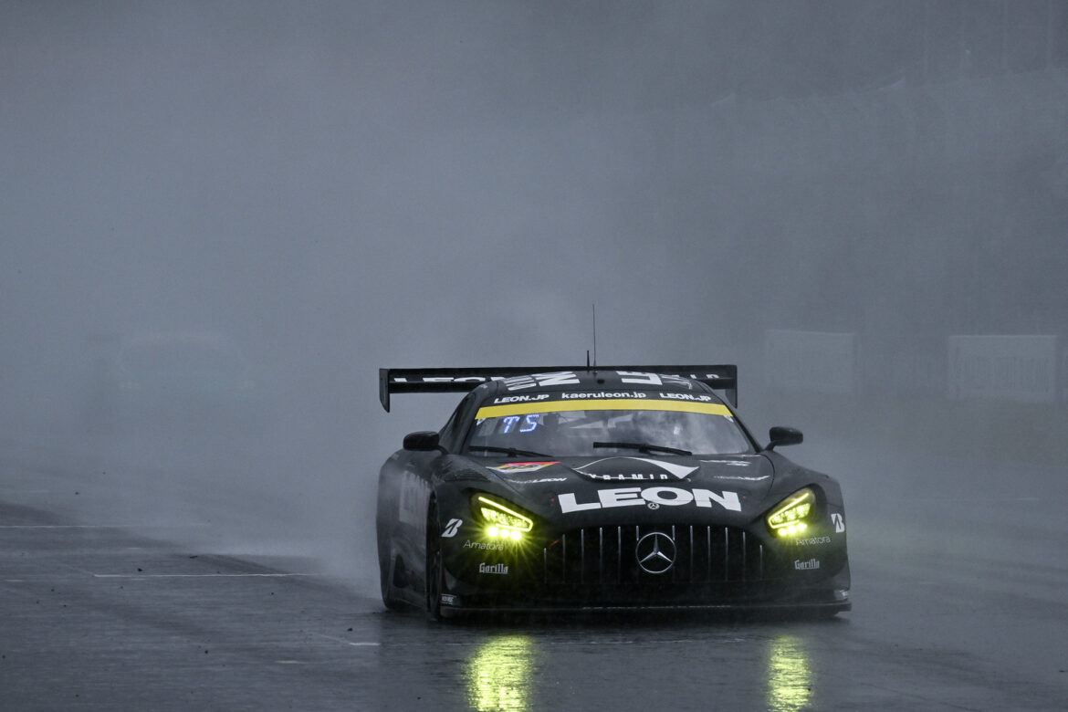 SUPER GT Okayama 2023 Leon Pyramid AMG 4