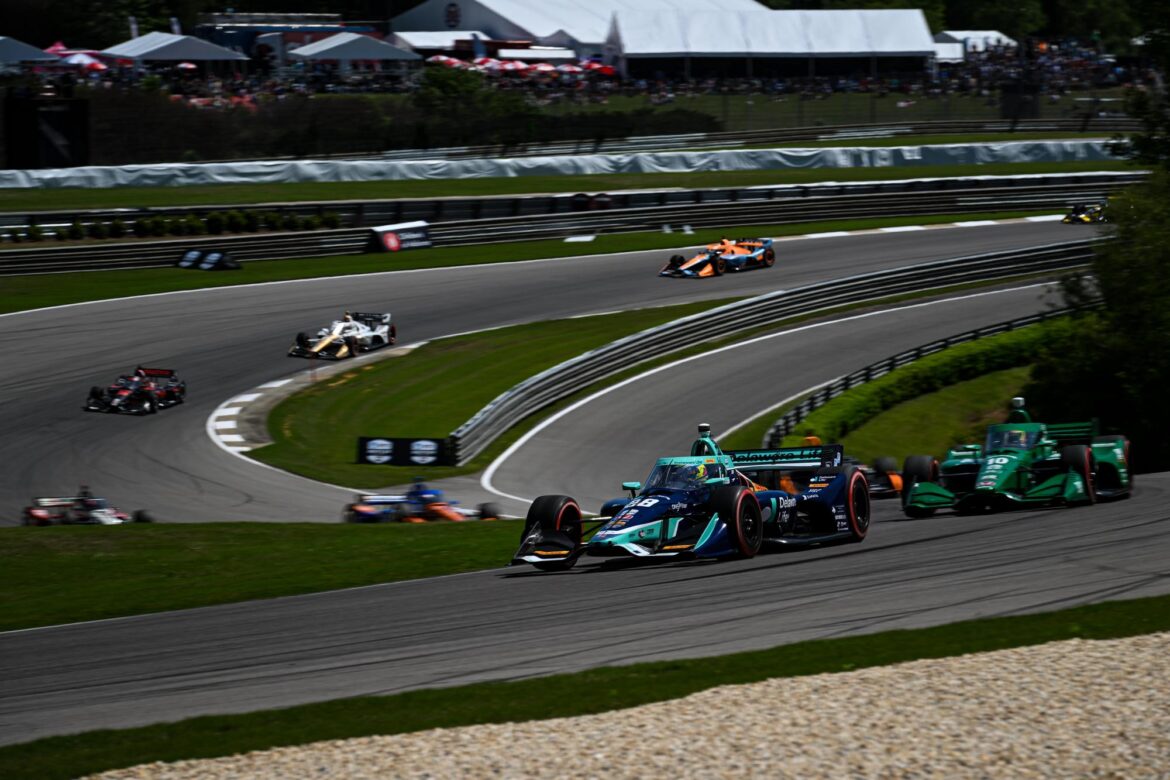 Romain Grosjean – Children_s of Alabama Indy Grand Prix – By_ James Black_Large Image Without Watermark_m78049